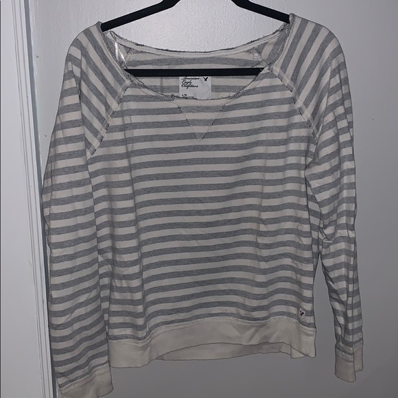 AE sweater - Picture 1 of 2